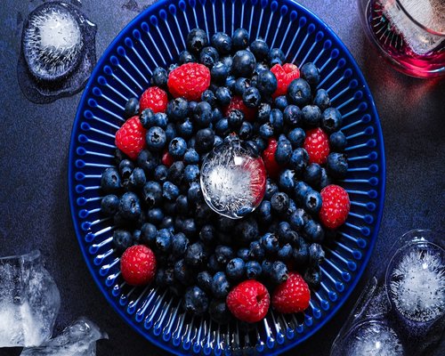 berries blueberries strawberries antioxidants